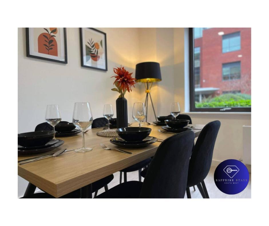 Modern City Centre Apartment Exeter Eksteriør billede