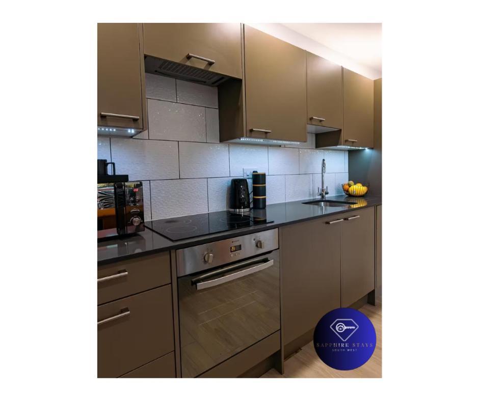 Modern City Centre Apartment Exeter Eksteriør billede